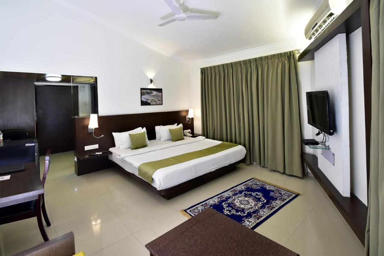 Caves County Resort Nashik Exterior foto