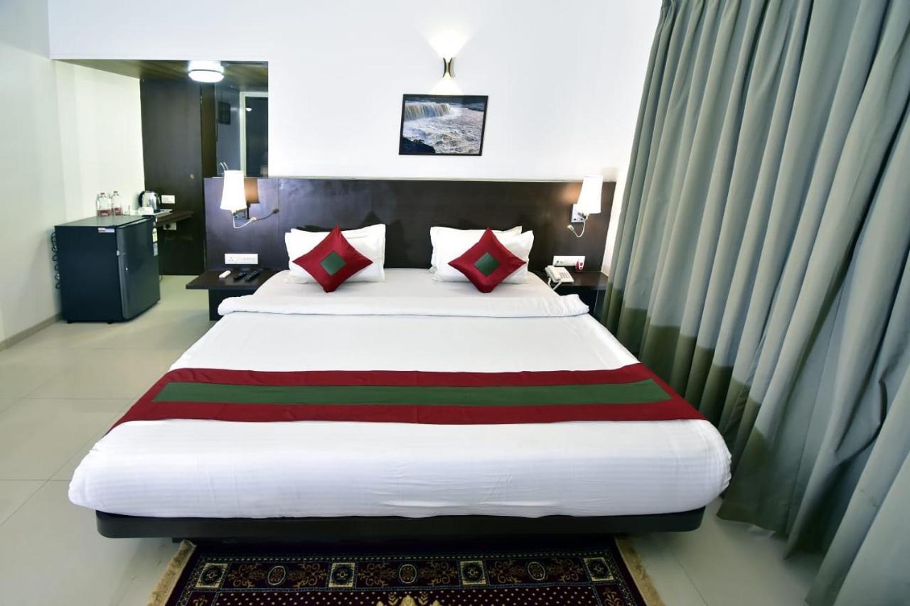 Caves County Resort Nashik Exterior foto